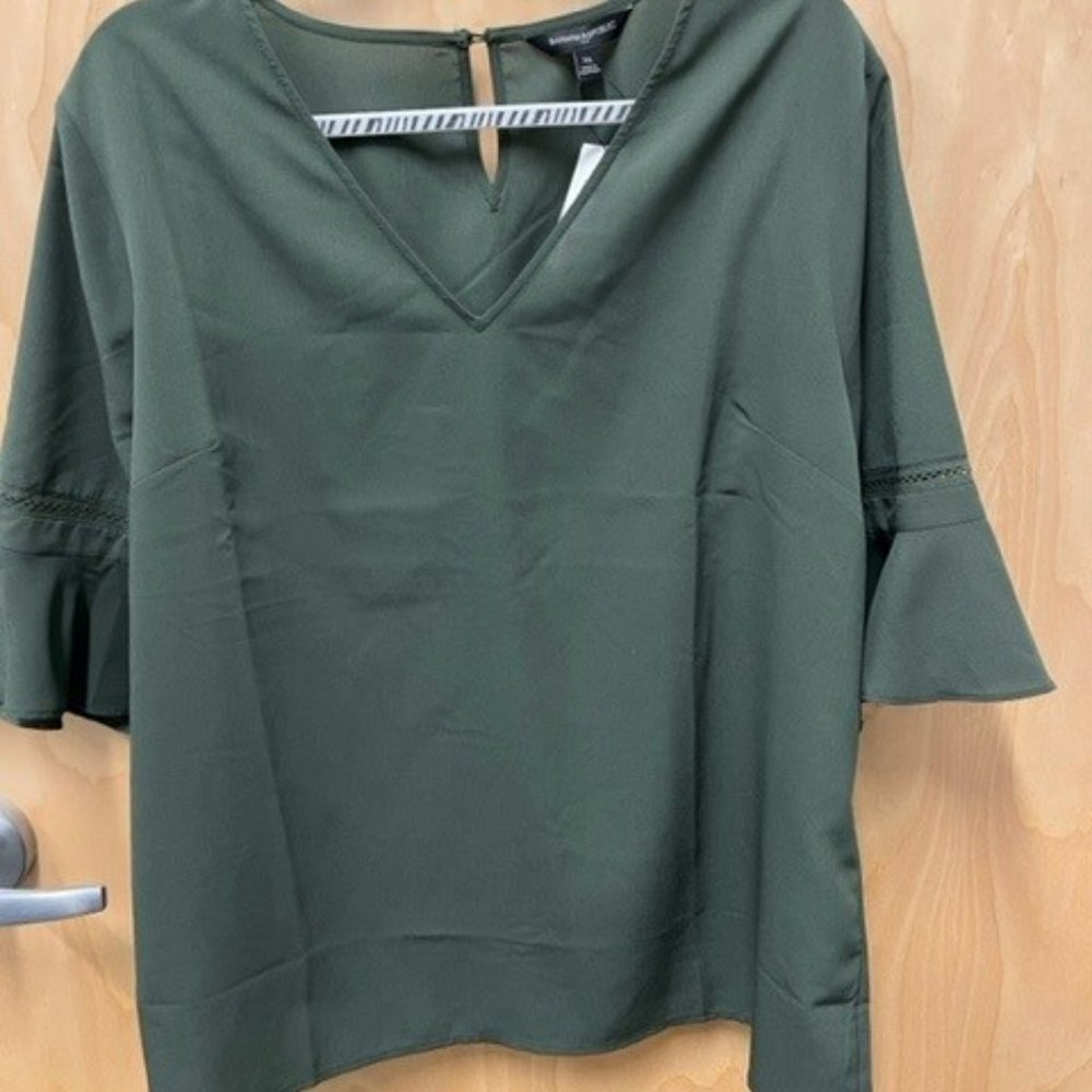 NWOT Banana Republic Blouse - Mallard Green